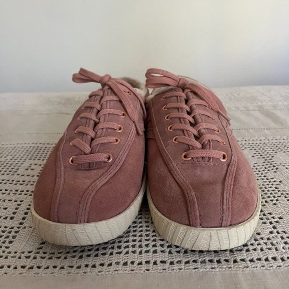 Tretorn tennis shoes leather & faux fur pink women’s size 9.5